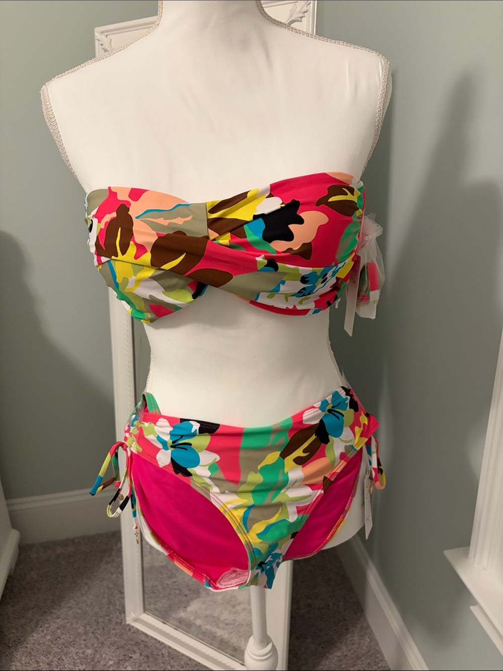 NWT Anne Cole bikini top and bottom, size L.